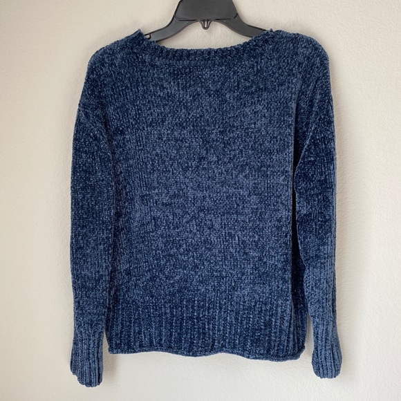 Aqua Chenille Long Sleeve Sweater - Picture 3 of 3